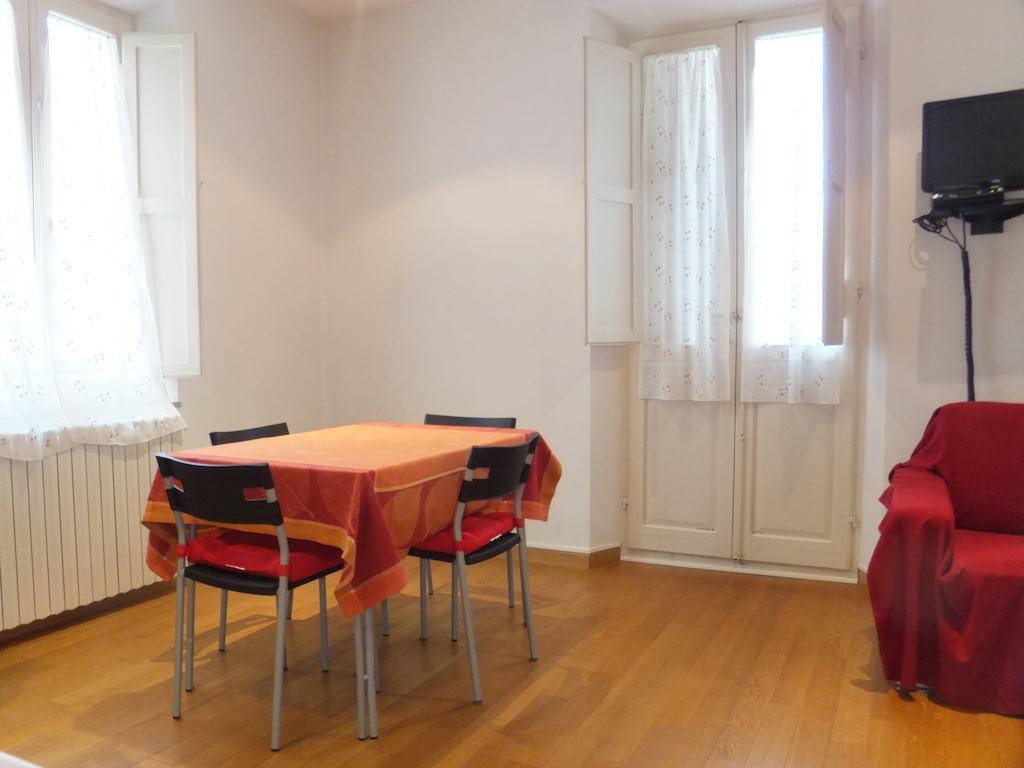 B&B La Luna Dal Borgo Iesi Phòng bức ảnh