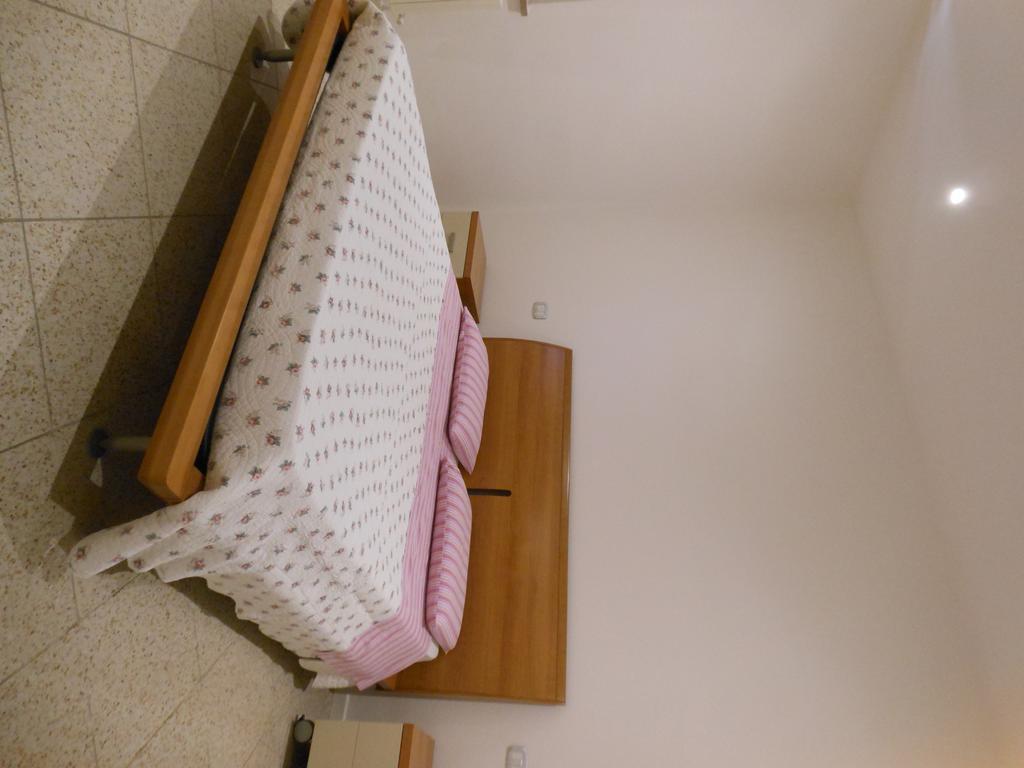 B&B La Luna Dal Borgo Iesi Ngoại thất bức ảnh